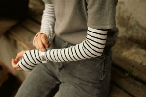 Dopamina dressing: moda melhora o humor? Entenda essa tendência